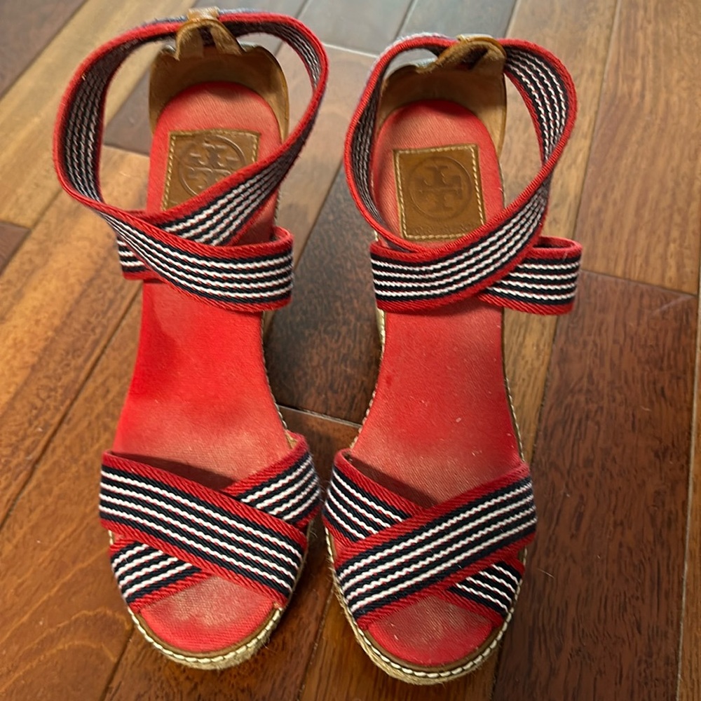 Tory Burch !